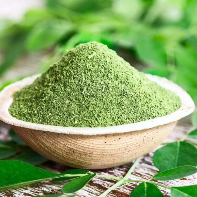 moringa-leaves-raw-powder-vitamins-nutritions-naati-grains-1000x1000